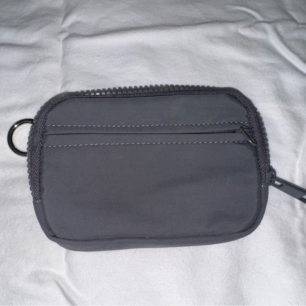 Everyday Grey Zip Card Wallet with Key Ring
